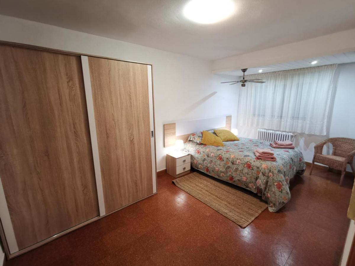 Comoda Vivienda En Huesca Esterno foto