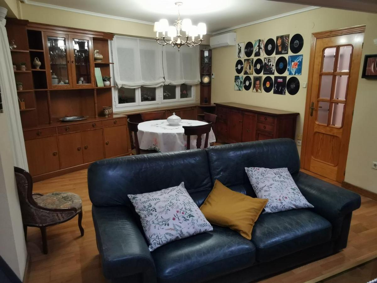 Comoda Vivienda En Huesca Esterno foto