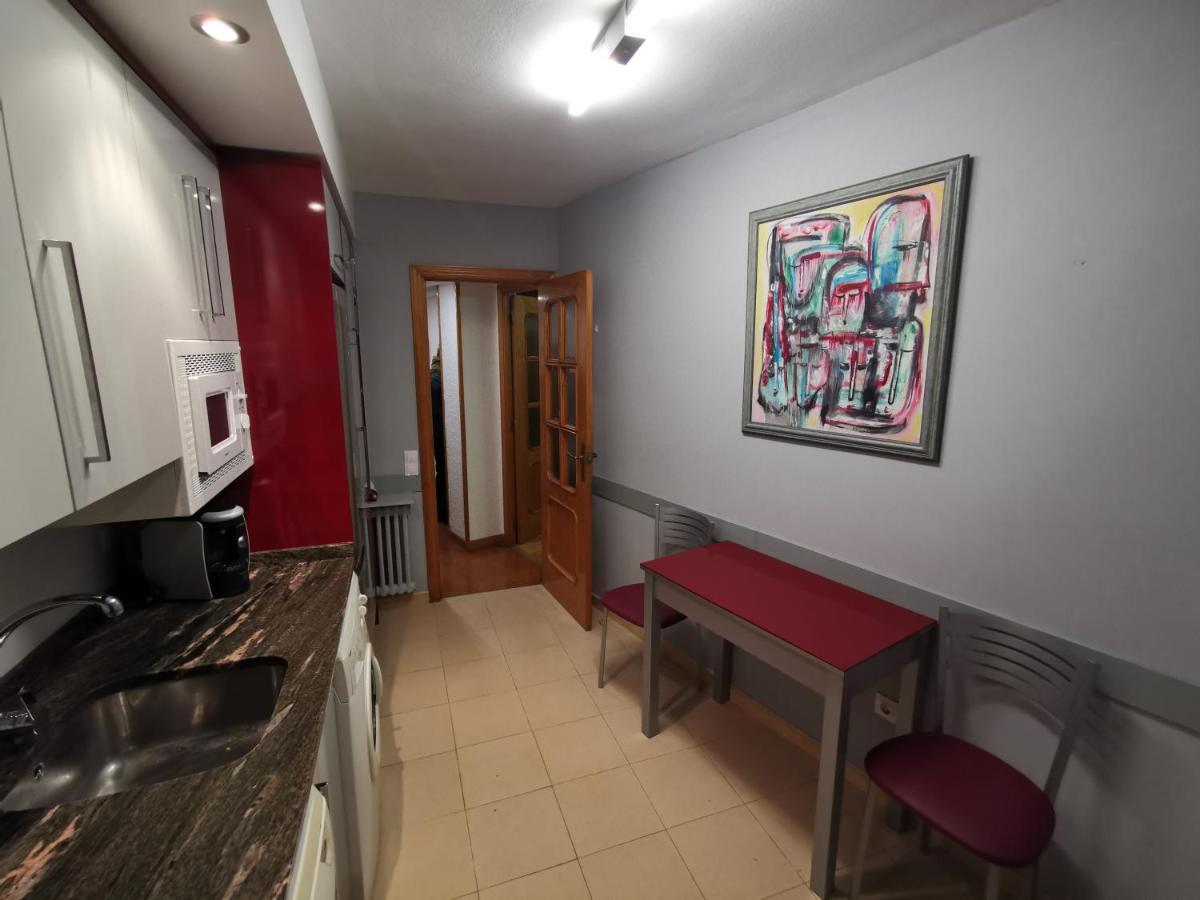 Comoda Vivienda En Huesca Esterno foto