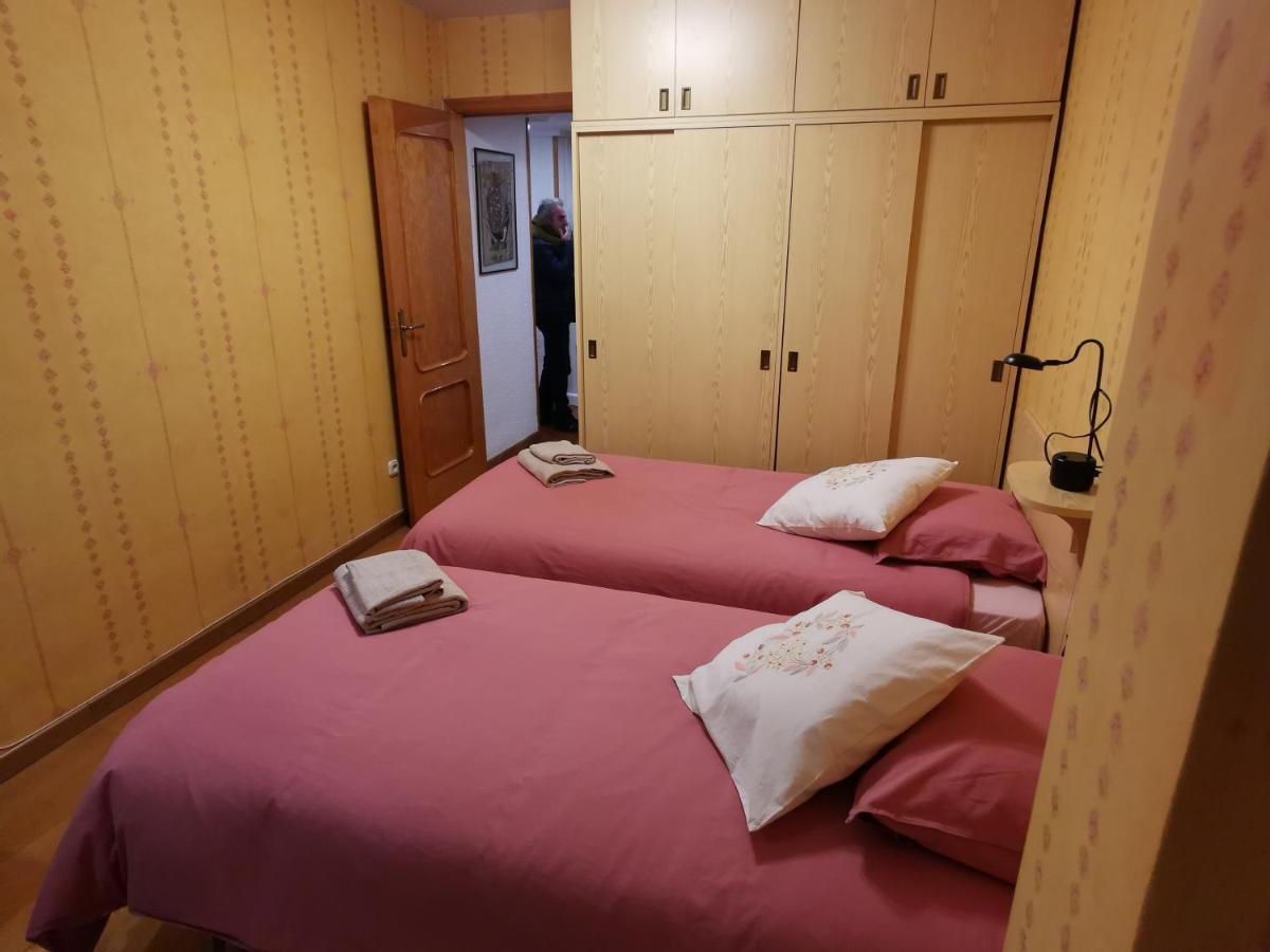 Comoda Vivienda En Huesca Esterno foto