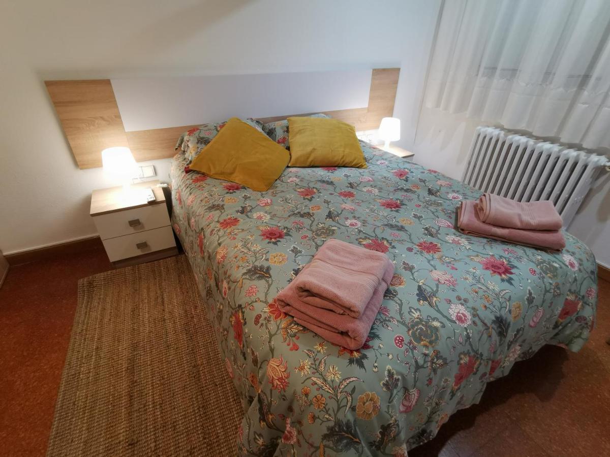 Comoda Vivienda En Huesca Esterno foto